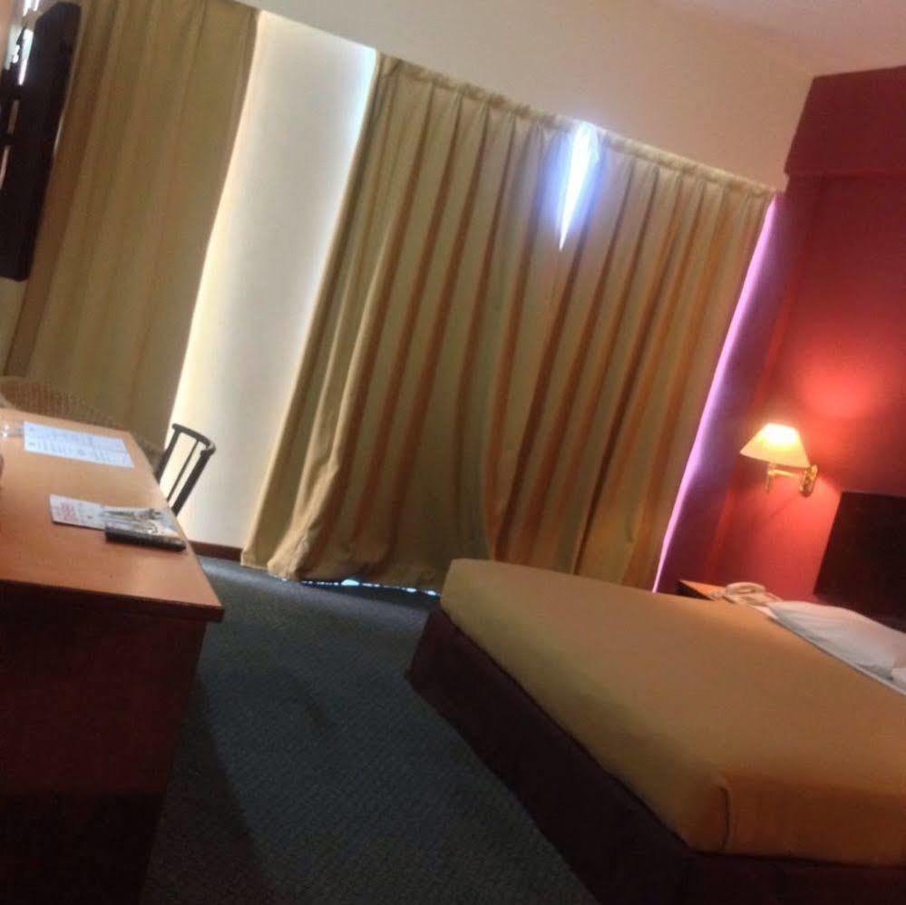 Hotel Caliber Kuala Lumpur Exteriör bild